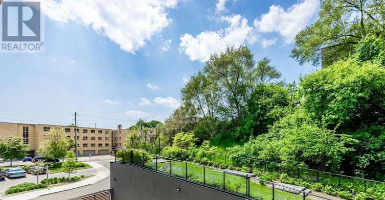 205-25 Neighbourhood Lane, Toronto, ON, M8Y 0C4 - 25