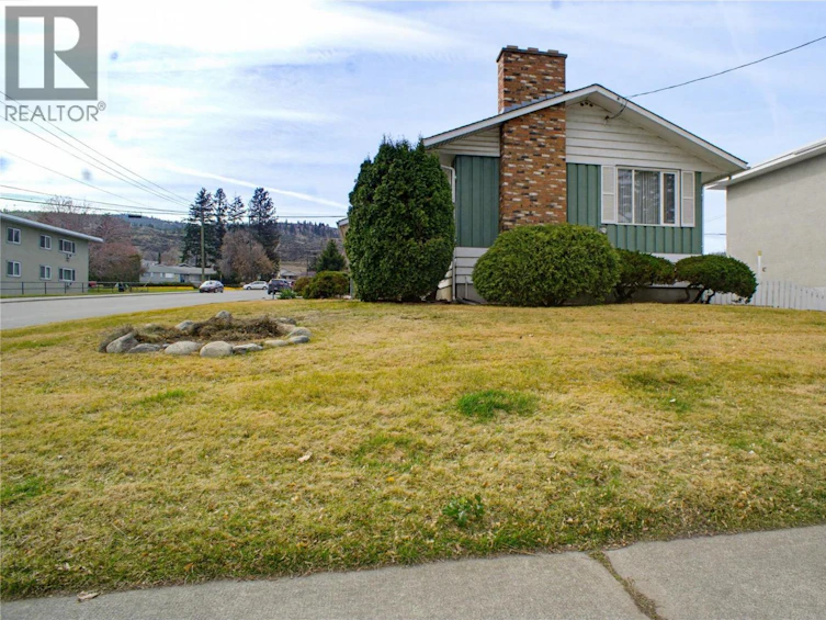 650 13th Avenue, Kamloops, BC, V2C 3Y9 - 3