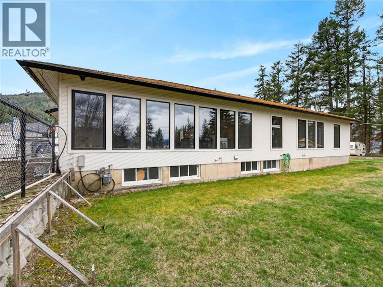 1040 SE Old Auto Road, Salmon Arm, BC, V1E 2P5 - 63