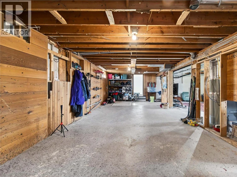 1040 SE Old Auto Road, Salmon Arm, BC, V1E 2P5 - 34