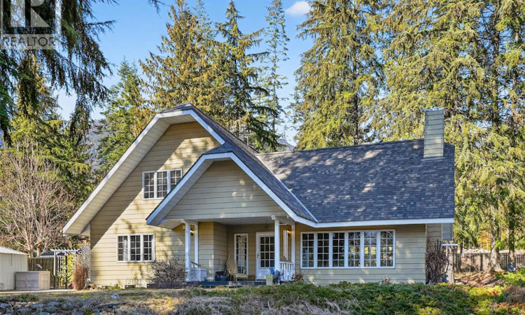 6119 Pippers Lane