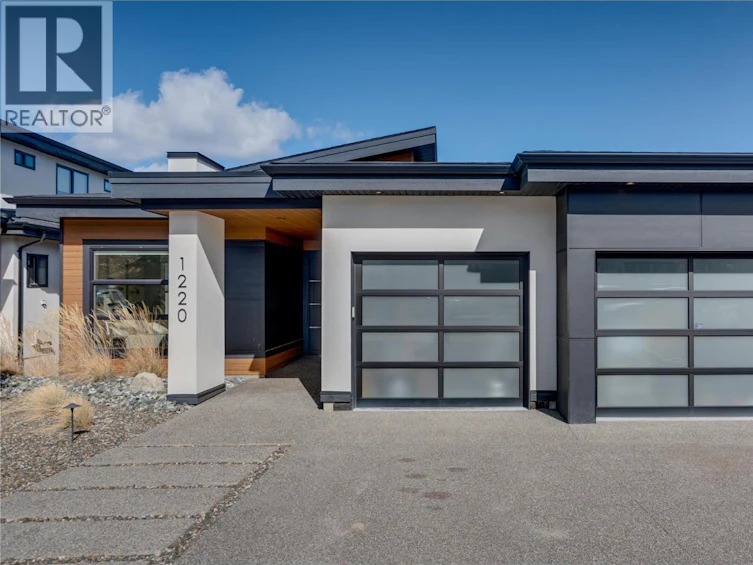 1220 Ponds Avenue, Kelowna, BC, V1W 5N1