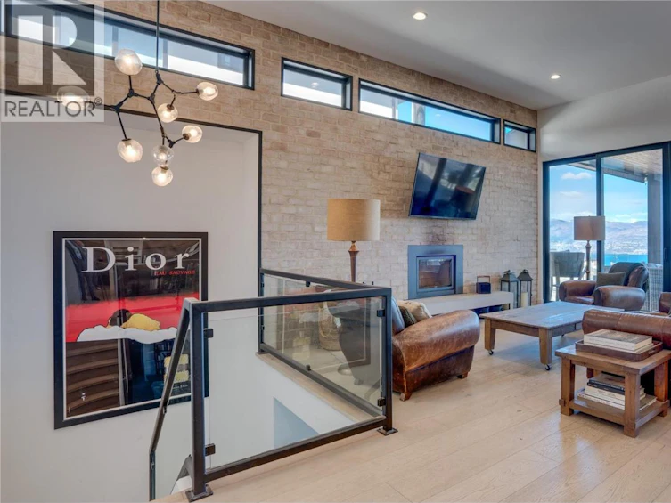 1220 Ponds Avenue, Kelowna, BC, V1W 5N1 - 22