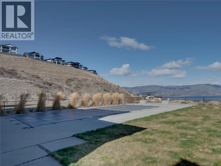 1220 Ponds Avenue, Kelowna, BC, V1W 5N1 - 44
