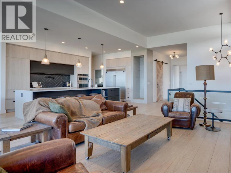 1220 Ponds Avenue, Kelowna, BC, V1W 5N1 - 23