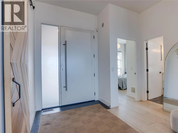 1220 Ponds Avenue, Kelowna, BC, V1W 5N1 - 30