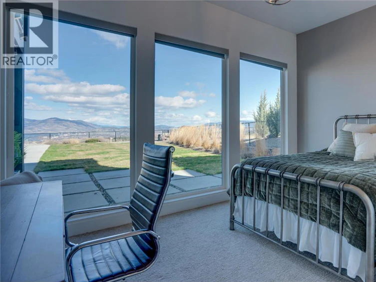 1220 Ponds Avenue, Kelowna, BC, V1W 5N1 - 54