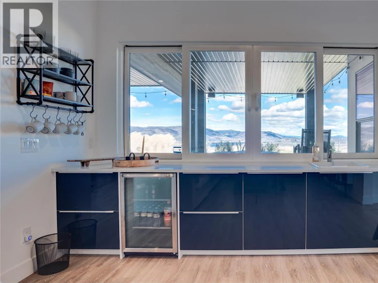 1220 Ponds Avenue, Kelowna, BC, V1W 5N1 - 49