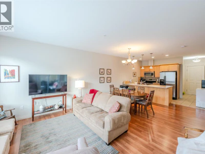 304-3311 Wilson Street - 5