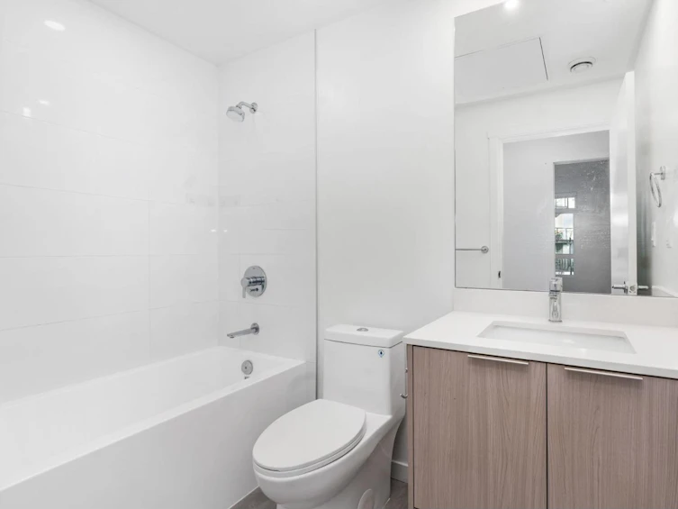 209-13969 96 Avenue, Surrey, BC, V3T 4M2 - 15