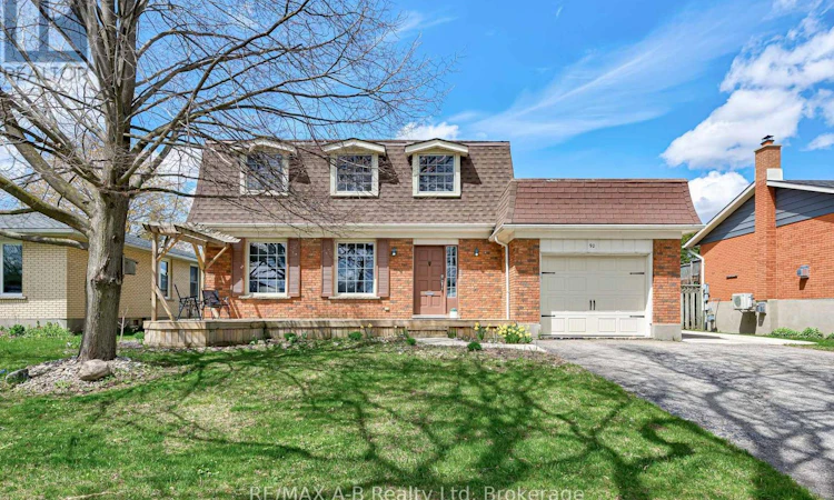 90 Windemere Crescent