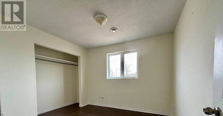 2-5 Ferndale Drive N, Barrie, ON, L4N 9V3 - 8