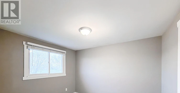 UPPER-225 Kinmount Crescent, Oshawa, ON, L1J 3T8 - 8