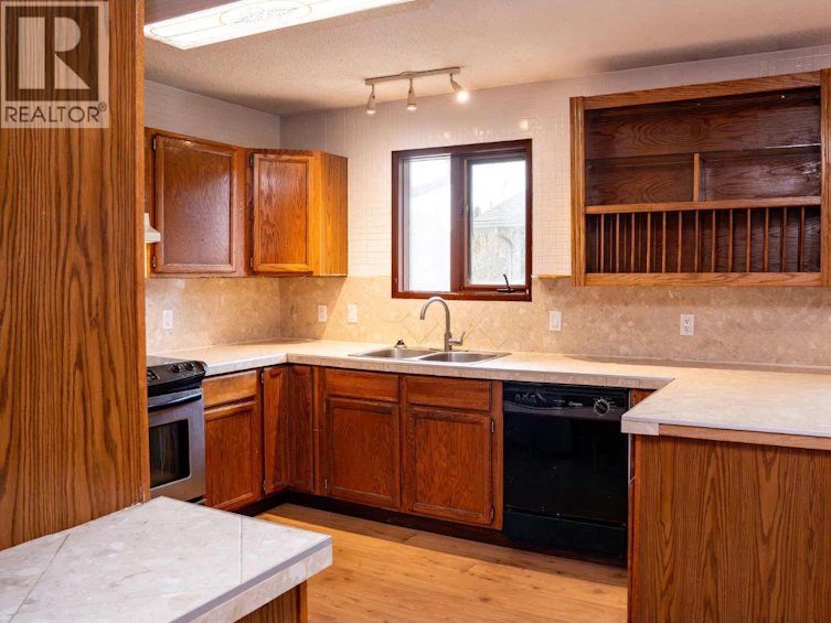 1616 Dogwood Drive, Revelstoke, BC, V0E 2S1 - 7