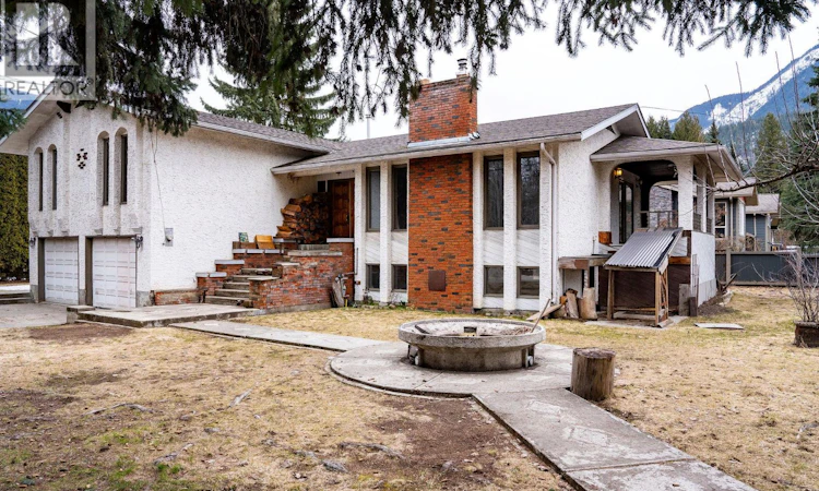 1616 Dogwood Drive
