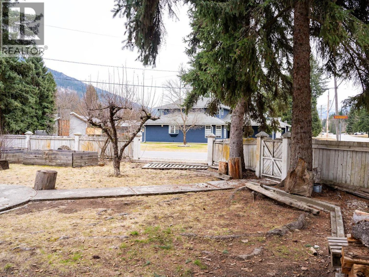 1616 Dogwood Drive, Revelstoke, BC, V0E 2S1 - 55