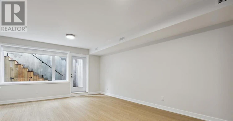 1-47 Grosvenor Avenue, Ottawa, ON, K1S 4S1 - 3