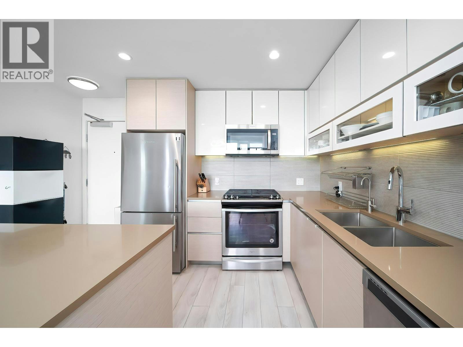 1206-8850 University Crescent - 5