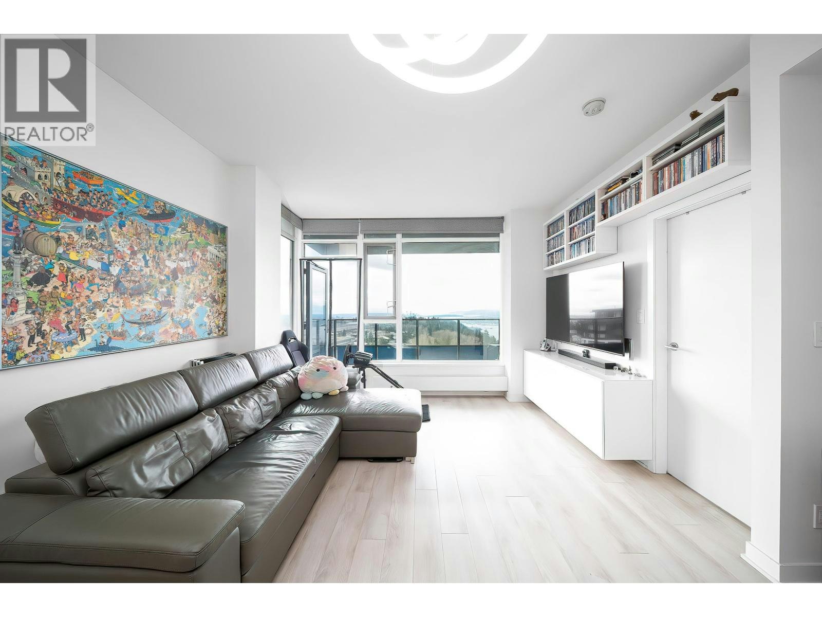1206-8850 University Crescent - 2
