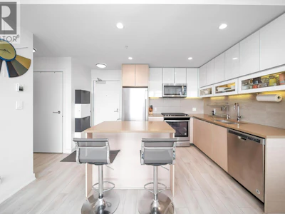 1206-8850 University Crescent - 4