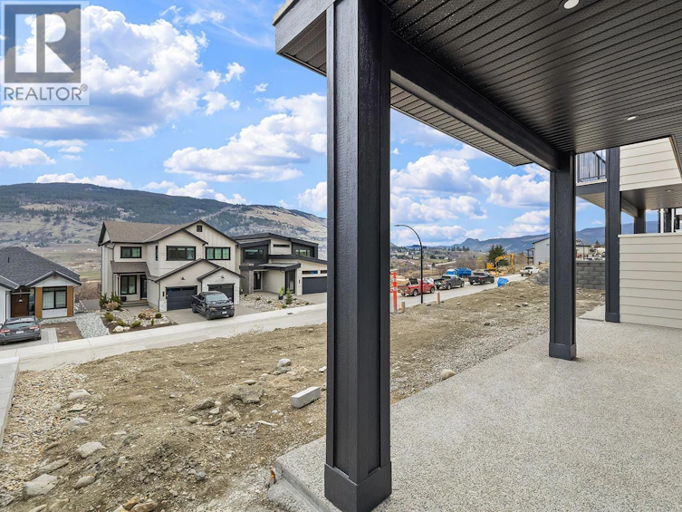 365 Arrowleaf Rise, Coldstream, BC, V1B 0B5 - 46