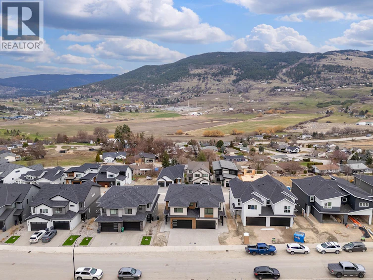 365 Arrowleaf Rise, Coldstream, BC, V1B 0B5 - 54
