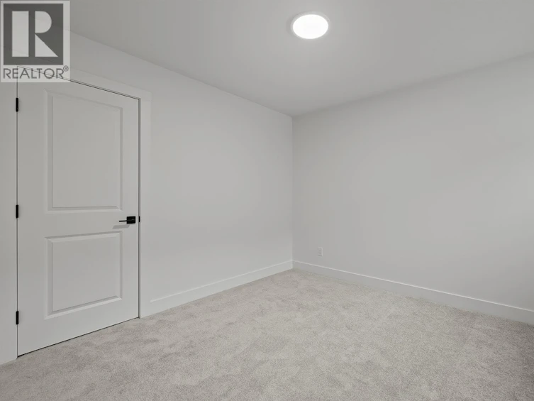 365 Arrowleaf Rise, Coldstream, BC, V1B 0B5 - 37