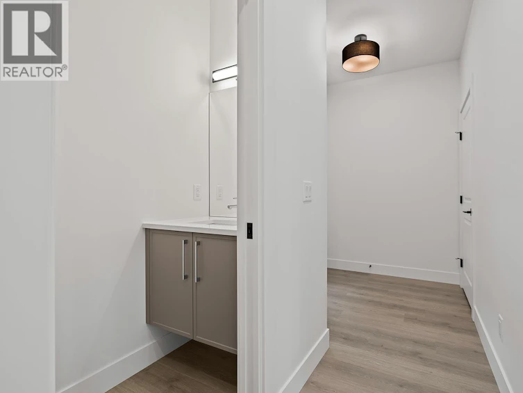 365 Arrowleaf Rise, Coldstream, BC, V1B 0B5 - 11