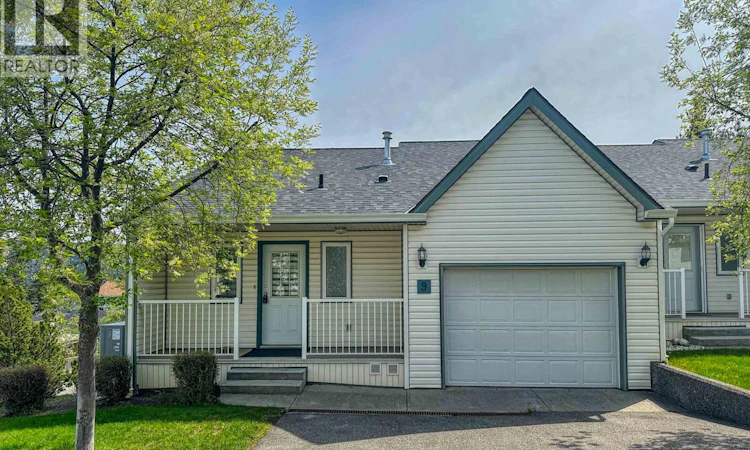 9-11 Eagle Crescent