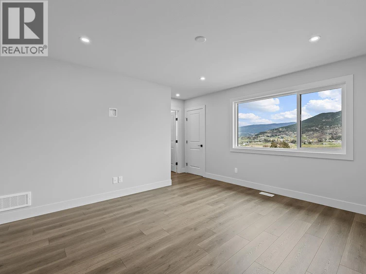 369 Arrowleaf Rise, Coldstream, BC, V1B 0B5 - 32