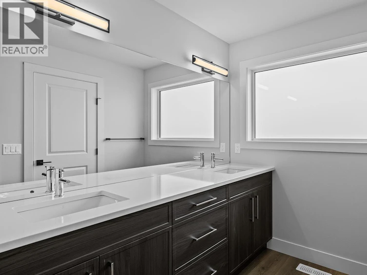 369 Arrowleaf Rise, Coldstream, BC, V1B 0B5 - 10