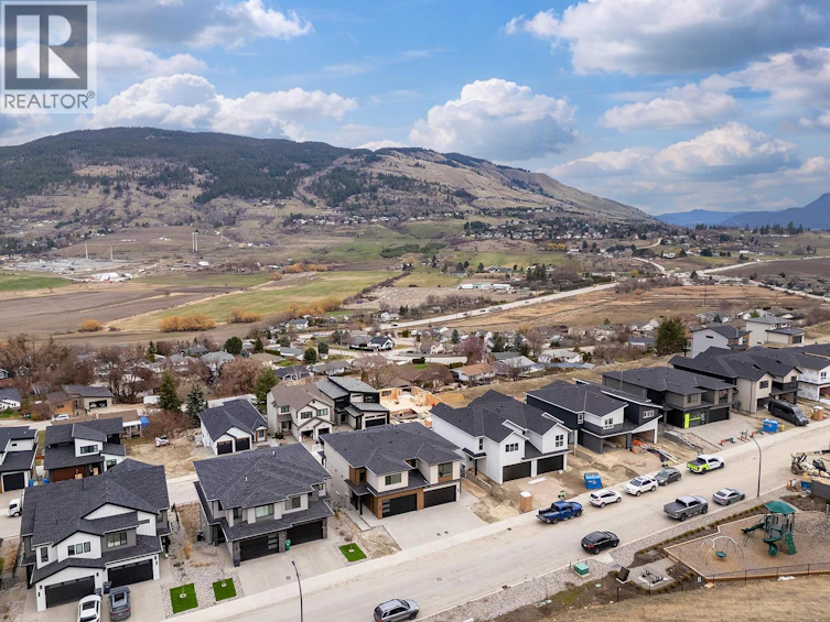 369 Arrowleaf Rise, Coldstream, BC, V1B 0B5 - 54