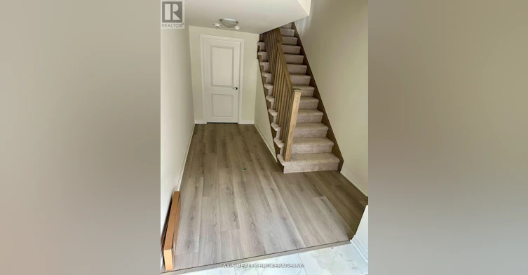 512-585 Colborne Street, Brantford, ON, N3S 3M7 - 2