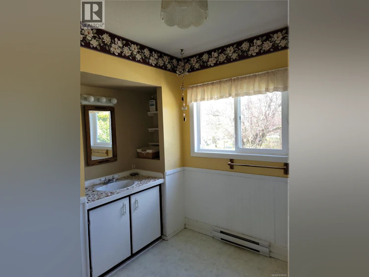 179 2nd Street, Sointula, BC, V0N 3E0 - 16