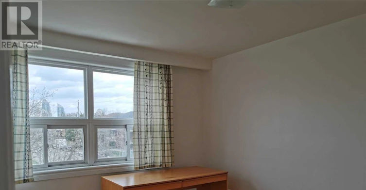UPPER-407 Royal York Road, Toronto, ON, M8Y 2R8 - 2