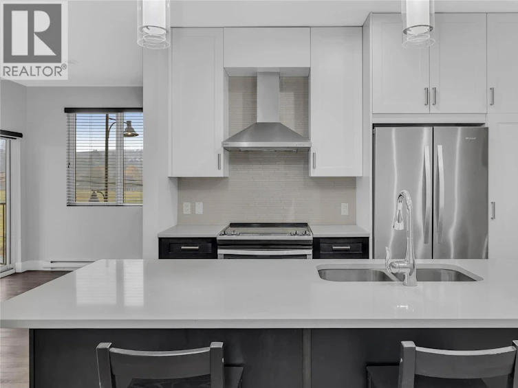 1202-4215 S Gellatly Road, West Kelowna, BC, V4T 2K3 - 2