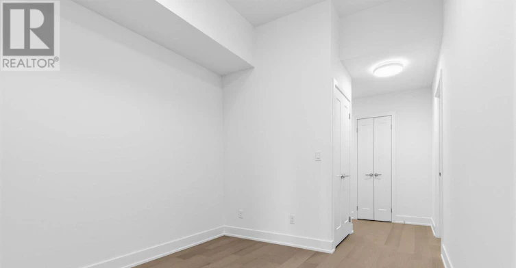 705-8 Manor Road W, Toronto, ON, M4S 0E6 - 11