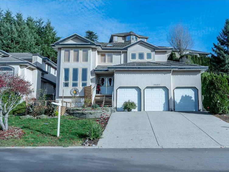 35683 Timberlane Drive, Abbotsford, BC, V3G 1L6 - 2