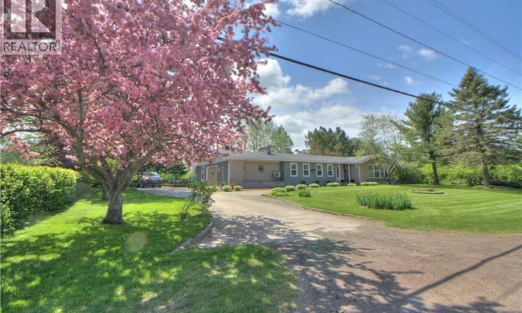 17 Centennial Avenue West