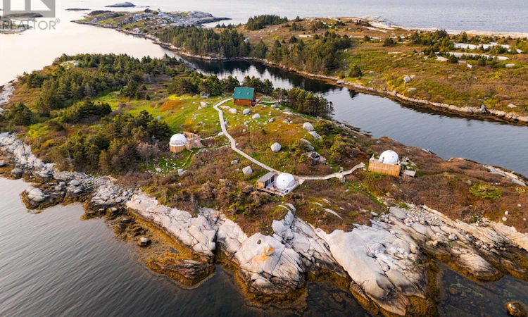 8 Simmons Island, Water Access