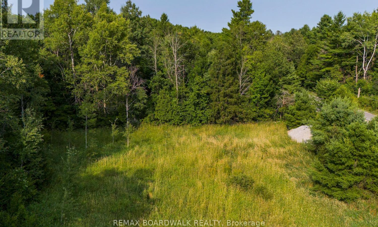 752 Bennett Lake Road