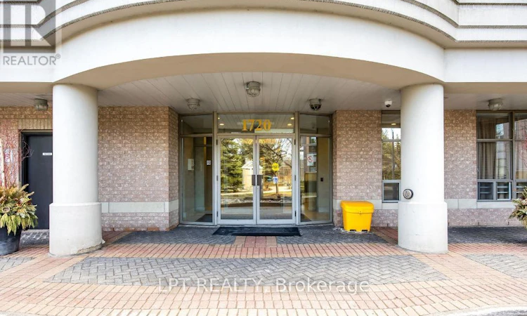 101-1720 Eglinton Avenue E
