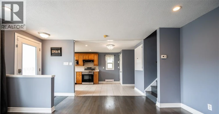 Upper-66 Belwood Crescent, Kitchener, ON, N2C 1Z3 - 8