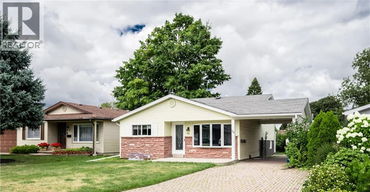 Upper-66 Belwood Crescent, Kitchener, ON, N2C 1Z3 - 2
