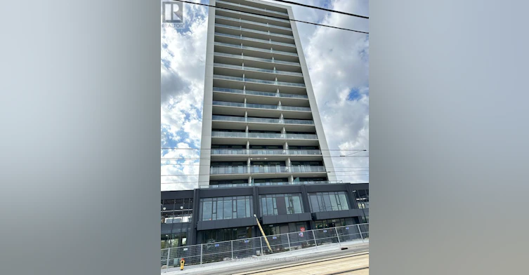 308-741 King Street W, Kitchener, ON, N2G 1E3 - 2