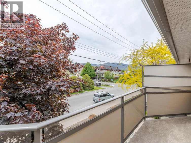 201-335 Churchill Avenue, Penticton, BC, V2A 1C9 - 28