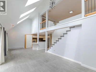201-335 Churchill Avenue - 4