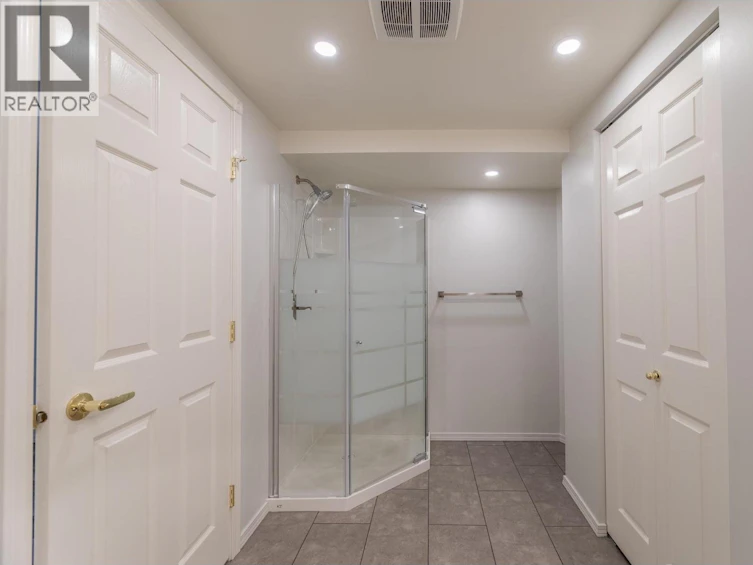 131-1634 Carmi Avenue, Penticton, BC, V2A 1A3 - 32