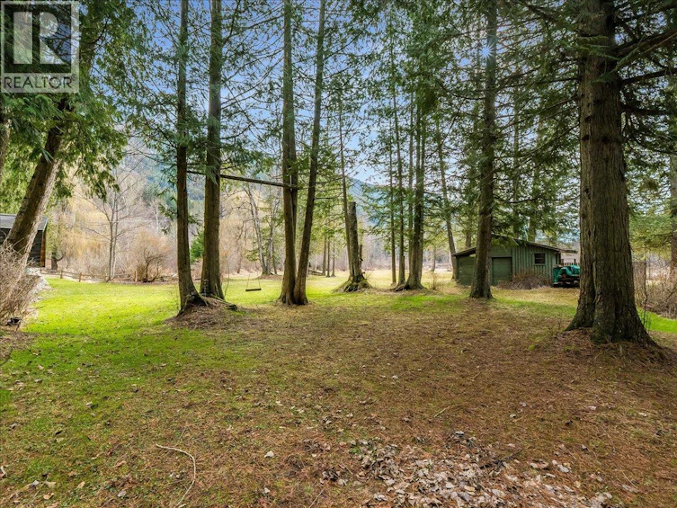 2827 Evin Road, Slocan Park, BC, V0G 2E0 - 82
