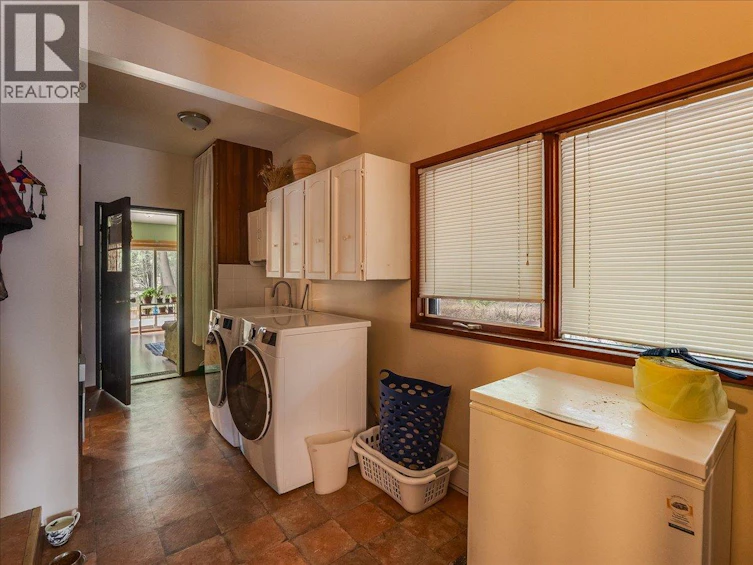 2827 Evin Road, Slocan Park, BC, V0G 2E0 - 42